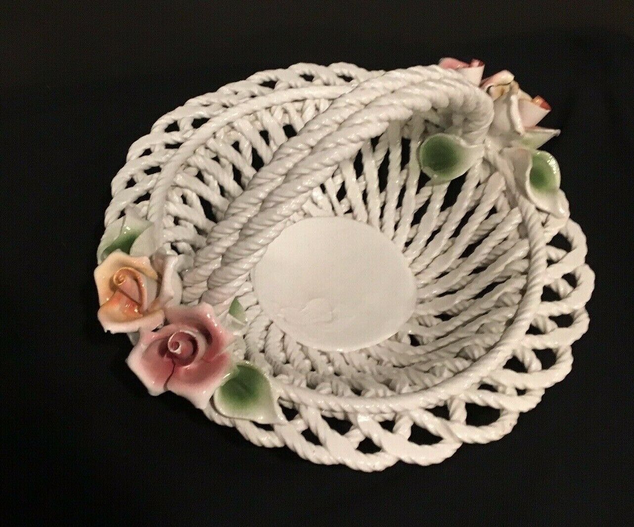 Vitage Italian Capodimonte Style Round Porcelain Rose Basket Applied Flowers 10"